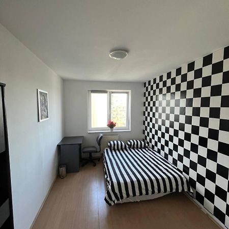 Hostel „U Sashka” Варшава Екстериор снимка