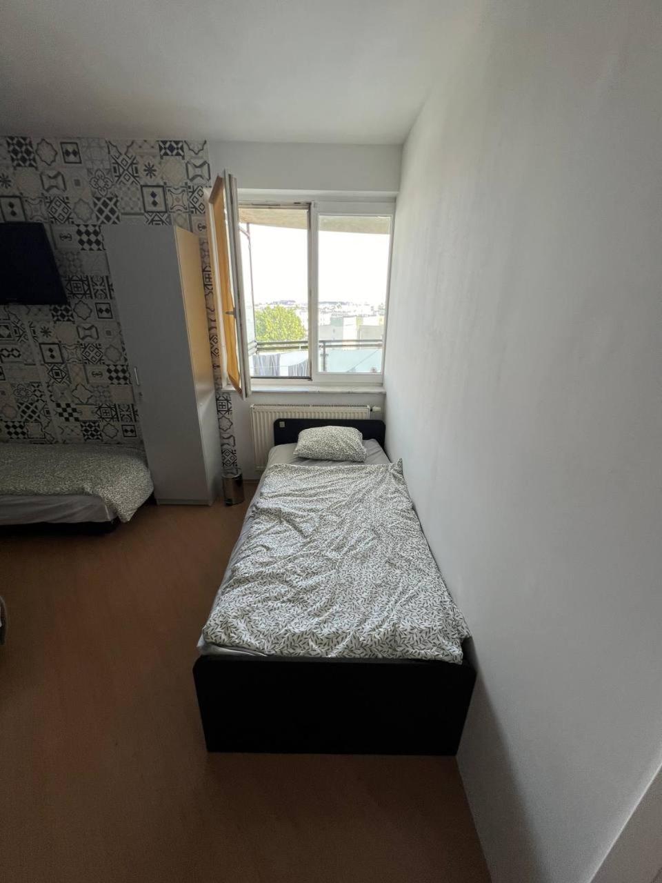 Hostel „U Sashka” Варшава Екстериор снимка