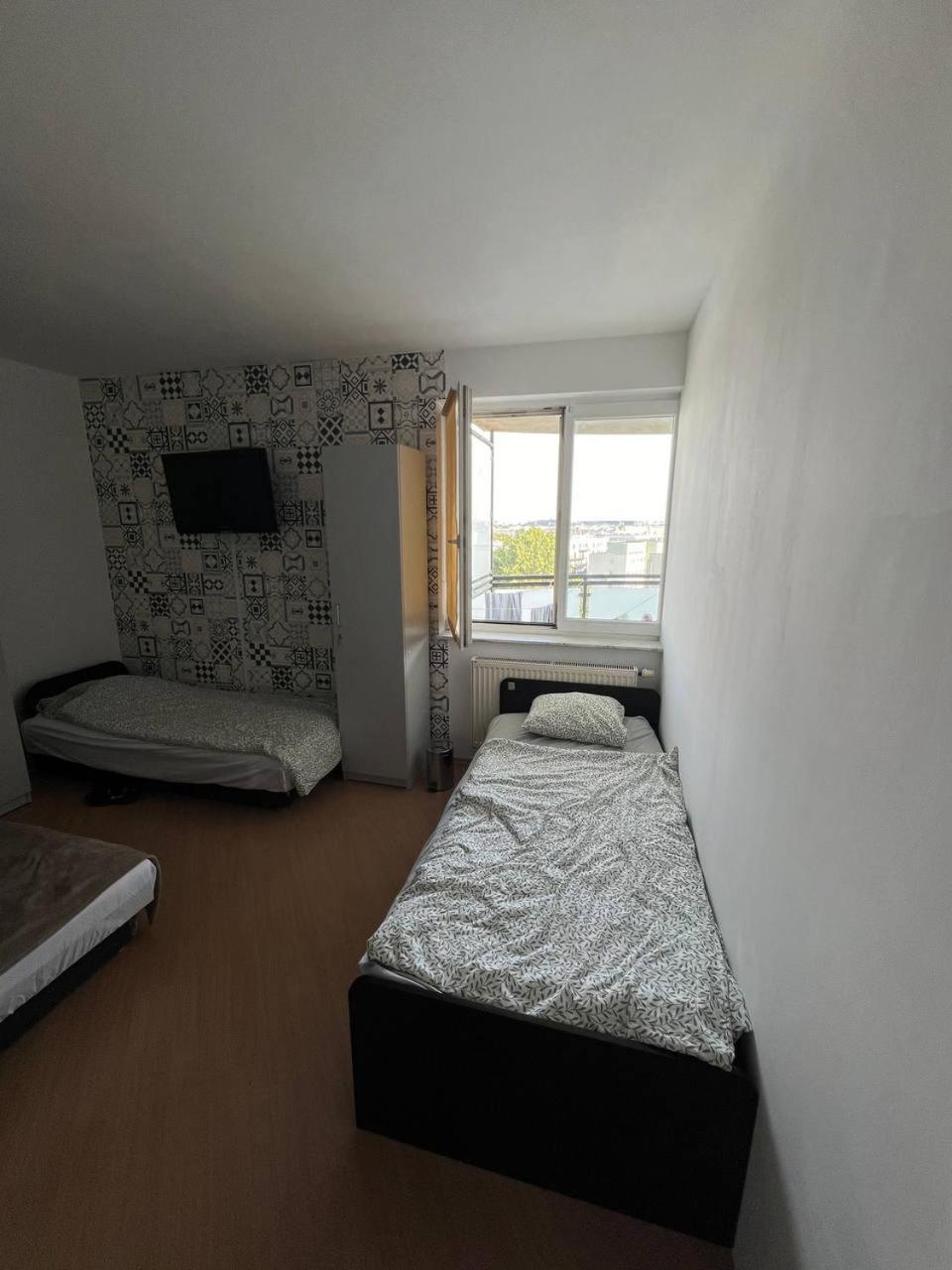 Hostel „U Sashka” Варшава Екстериор снимка
